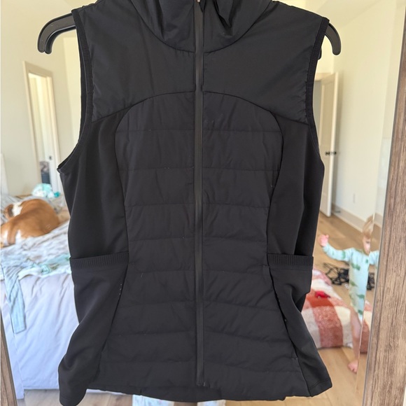 Women's Black Hooded Vest - Picture 1 of 2